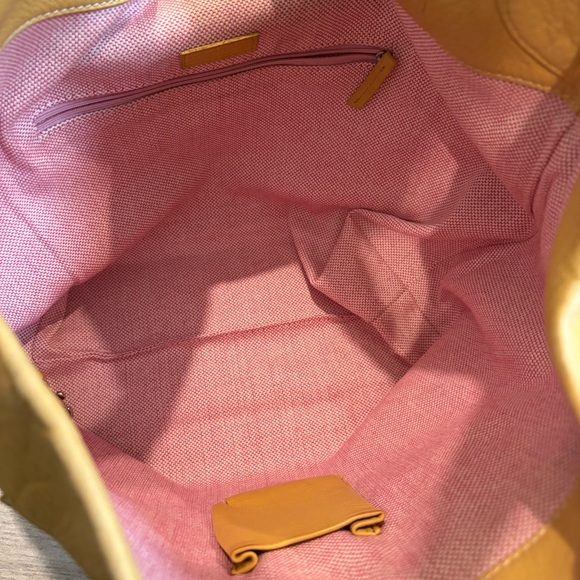 Dooney & Bourke Belvedere Logo Lock Hobo Bag Yellow Pebbled Leather - Picture 14 of 16